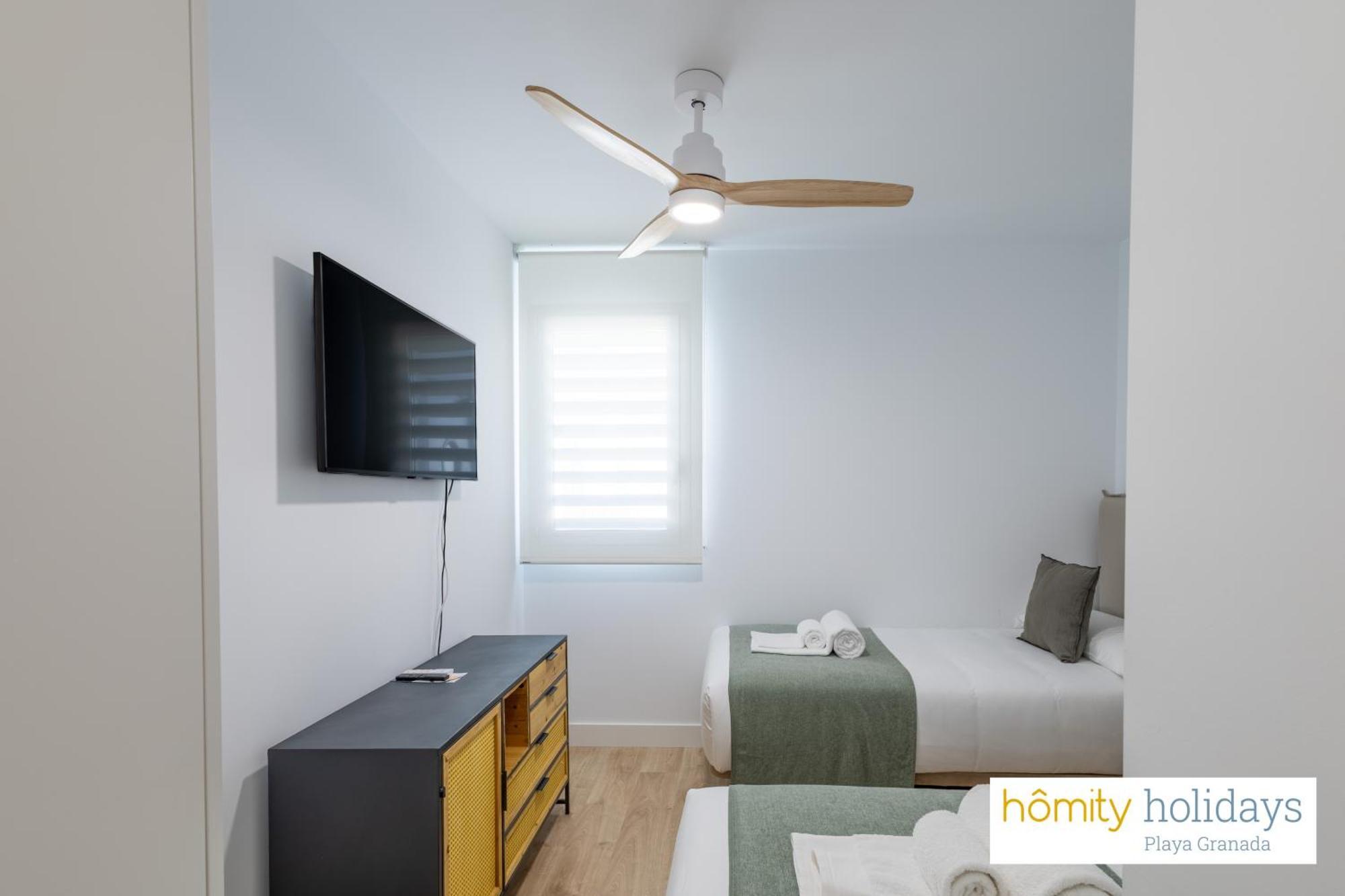 Homity Holidays - Playa Granada - Mar De Astrid Motril Exterior foto
